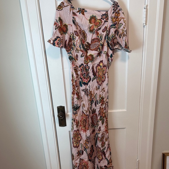 Kachel Flutter Sleeve Slip Dress - Picture 4 of 5